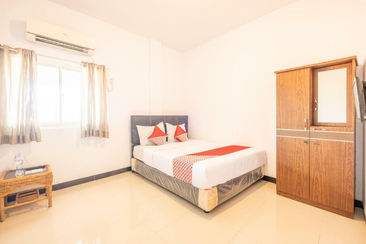 Oyo 863 Tenacity Guest House Syariah Cirebon Eksteriør billede