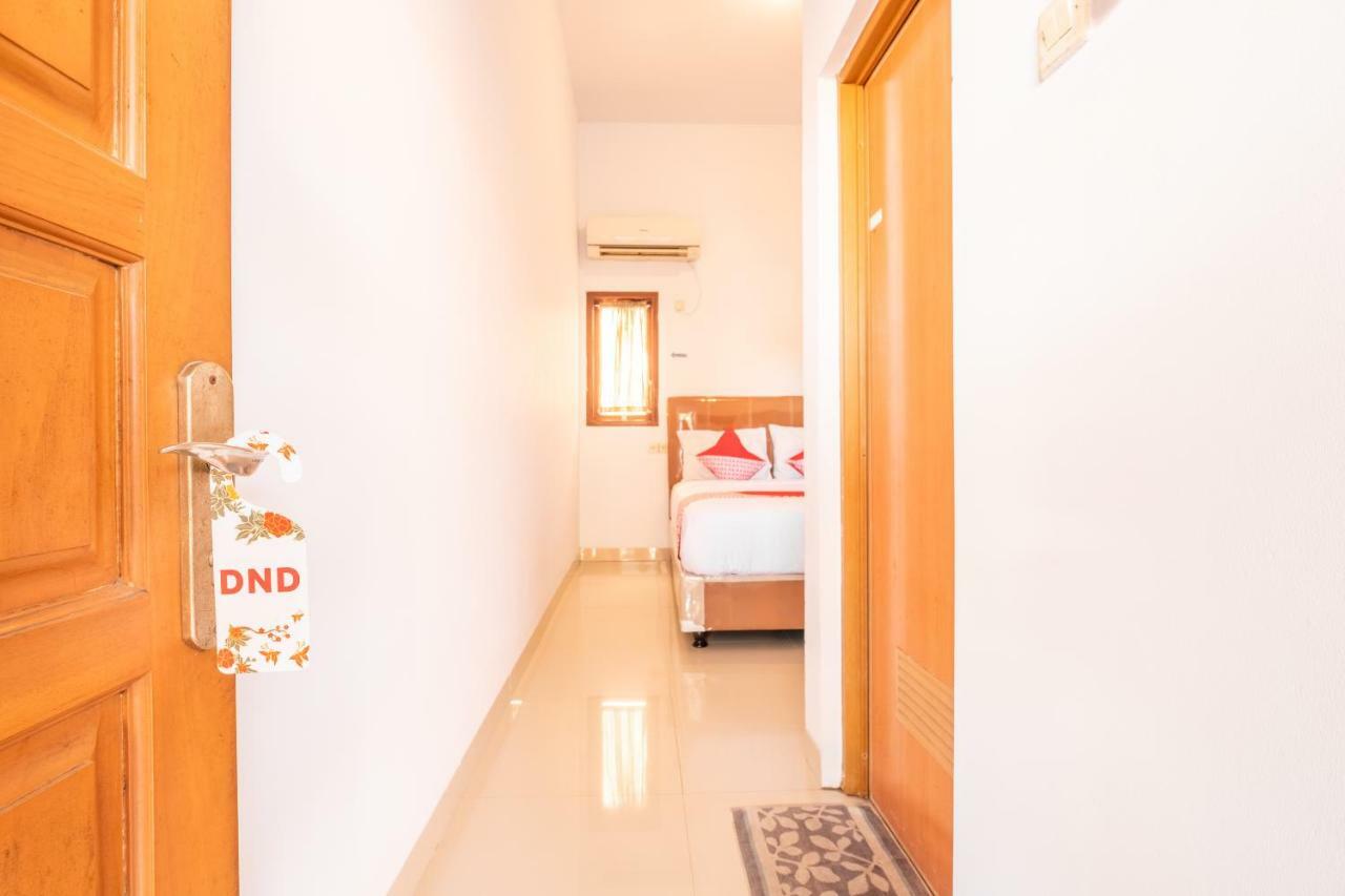 Oyo 863 Tenacity Guest House Syariah Cirebon Eksteriør billede