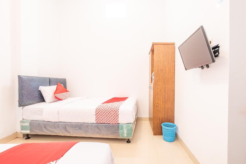 Oyo 863 Tenacity Guest House Syariah Cirebon Eksteriør billede