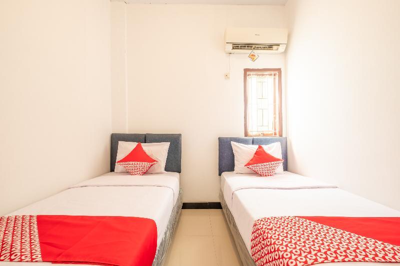 Oyo 863 Tenacity Guest House Syariah Cirebon Eksteriør billede